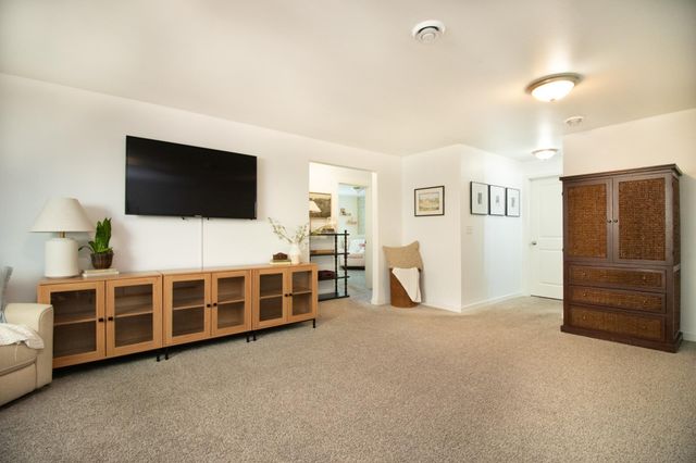 6065 60 Avenue S, Fargo, ND 58104