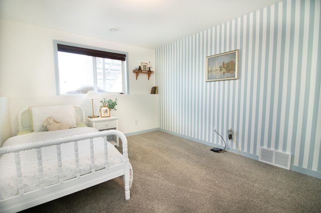 6065 60 Avenue S, Fargo, ND 58104