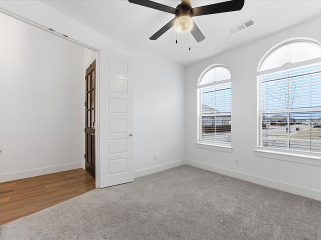 1701 Pelham Drive, Aubrey, TX 76227