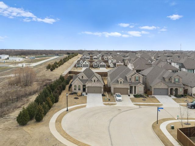 1701 Pelham Drive, Aubrey, TX 76227