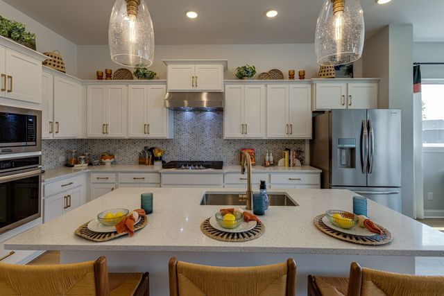 840 Drivers Cir, Columbia, TN 38401