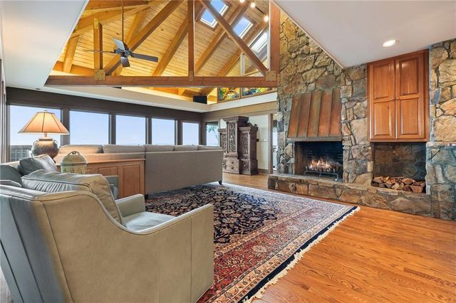202 Sanderlin Mountain Drive N, Big Canoe, GA 30143