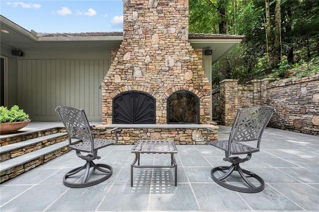 202 Sanderlin Mountain Drive N, Big Canoe, GA 30143