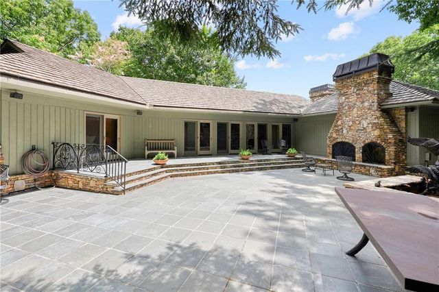 202 Sanderlin Mountain Drive N, Big Canoe, GA 30143