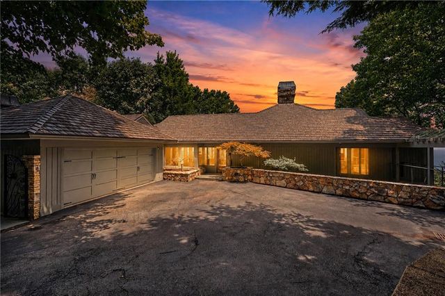 202 Sanderlin Mountain Drive N, Big Canoe, GA 30143