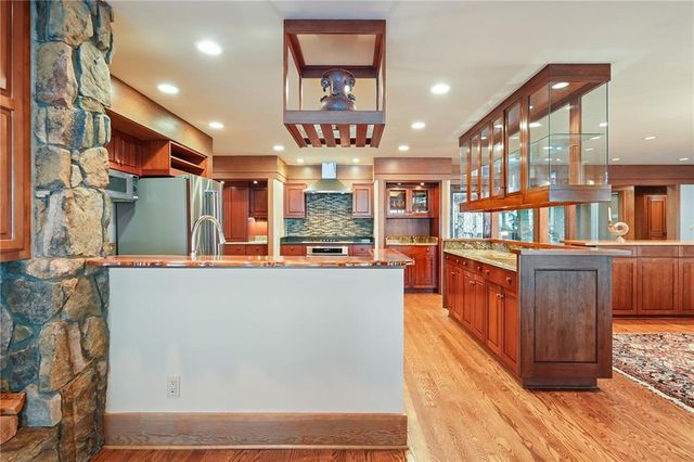 202 Sanderlin Mountain Drive N, Big Canoe, GA 30143
