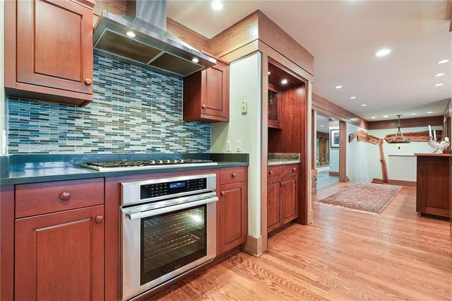202 Sanderlin Mountain Drive N, Big Canoe, GA 30143