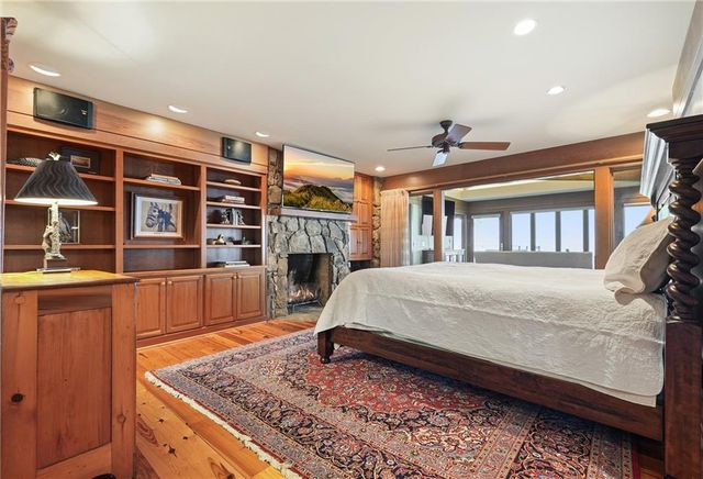 202 Sanderlin Mountain Drive N, Big Canoe, GA 30143