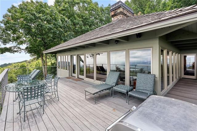 202 Sanderlin Mountain Drive N, Big Canoe, GA 30143