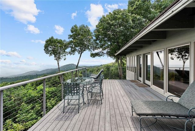 202 Sanderlin Mountain Drive N, Big Canoe, GA 30143