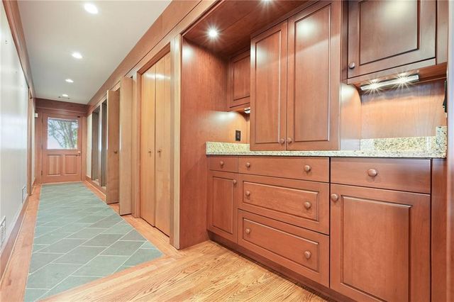 202 Sanderlin Mountain Drive N, Big Canoe, GA 30143