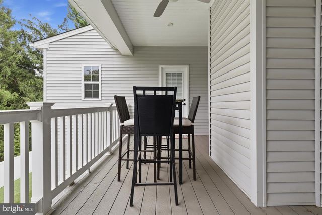 1013 PIN OAK LN, York, PA 17403