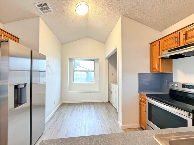 17490 MEANDERING WAY 602, Dallas, TX 75252