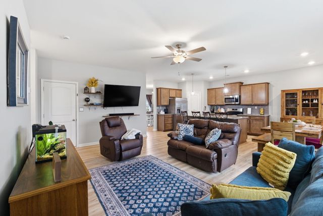 7044 Arbor Ridge Drive, Richmond, KY 40475