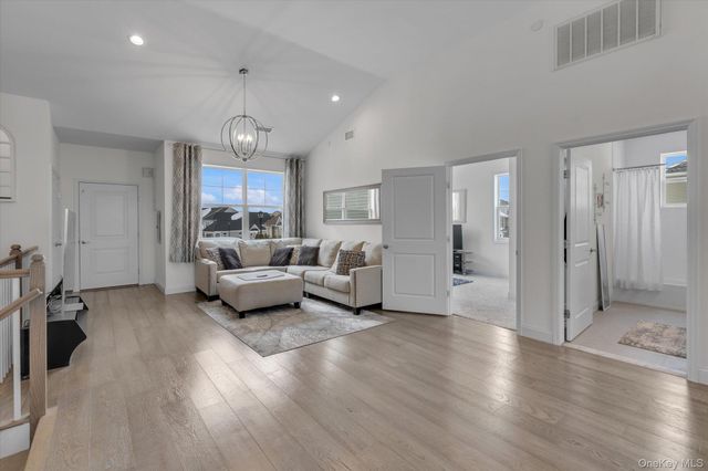 278 Silver Timber Drive, Yaphank, NY 11980