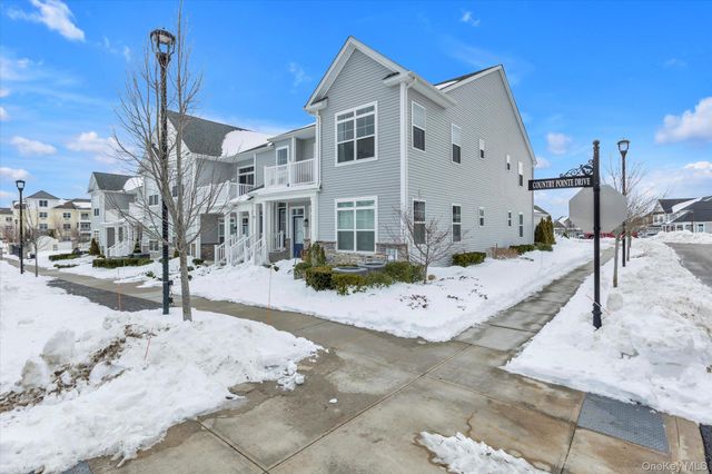 278 Silver Timber Drive, Yaphank, NY 11980