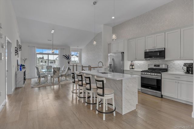 278 Silver Timber Drive, Yaphank, NY 11980