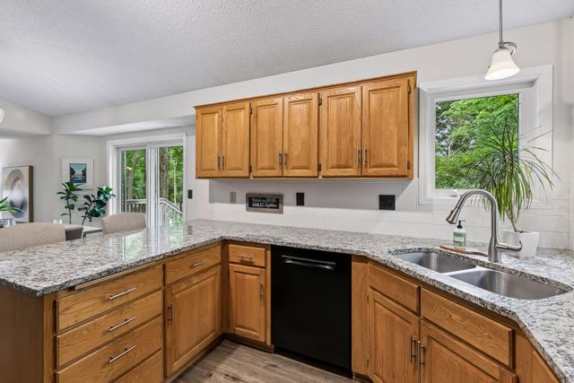 3689 Willbrook Court, Eagan, MN 55123