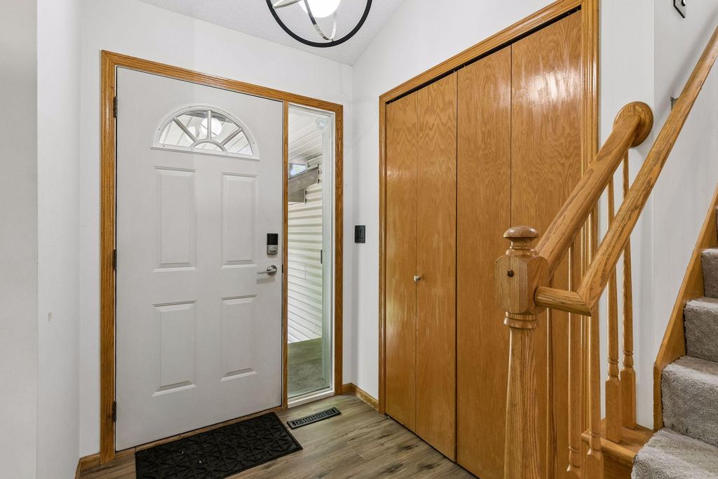 3689 Willbrook Court, Eagan, MN 55123 — photo 2