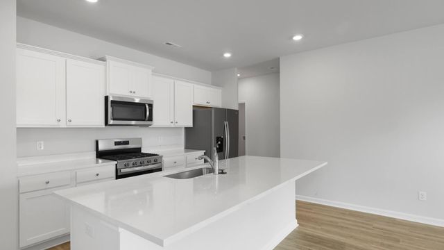 9033 Salamander Road, North Charleston, SC 29406