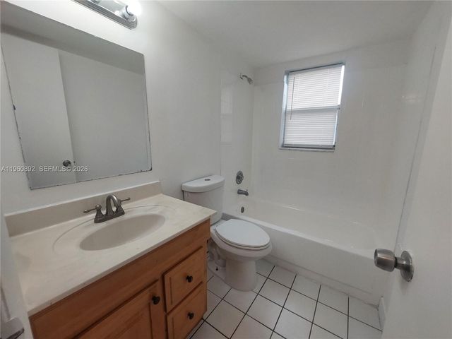 4433 Treehouse Ln A, Tamarac, FL 33319