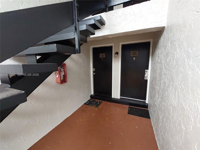 4433 Treehouse Ln A, Tamarac, FL 33319