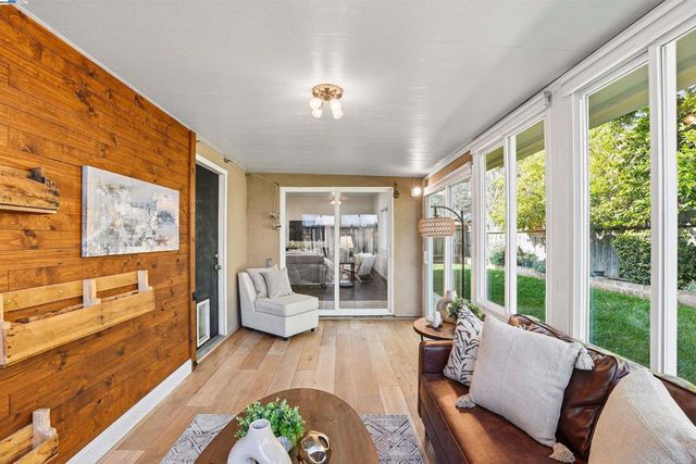 6179 Tourraine Dr, Newark, CA 94560