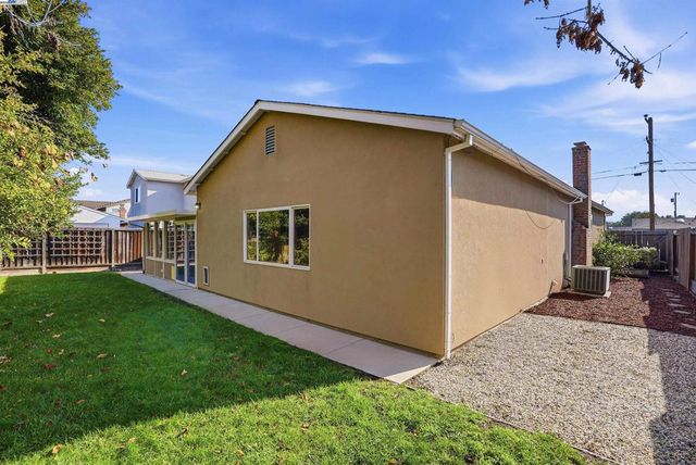 6179 Tourraine Dr, Newark, CA 94560