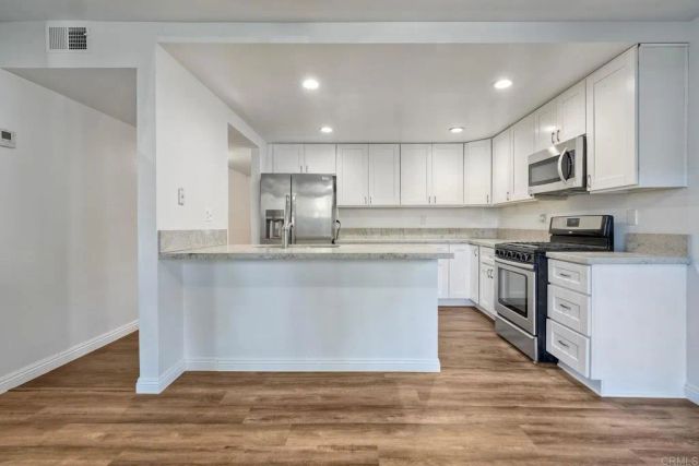 391 N Melrose, Vista, CA 92083