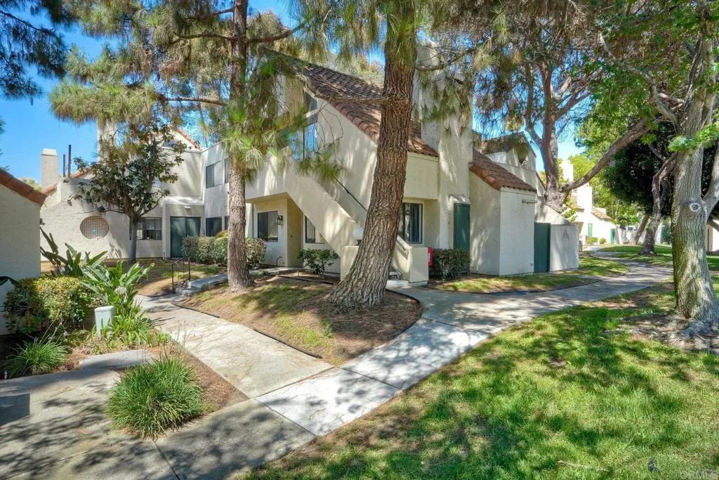 391 N Melrose, Vista, CA 92083