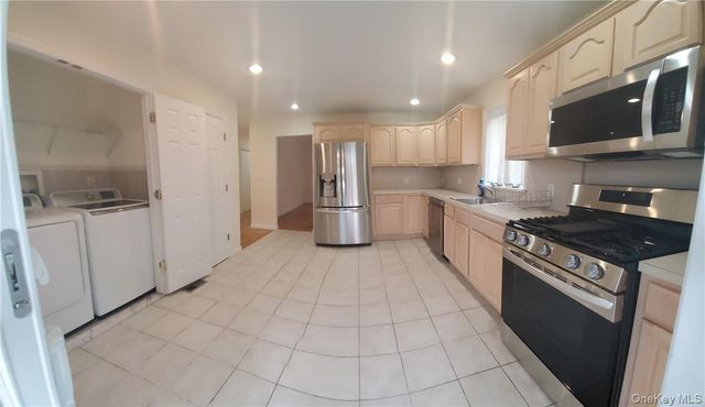 315 Washington Avenue Unit 1, New Rochelle, NY 10801