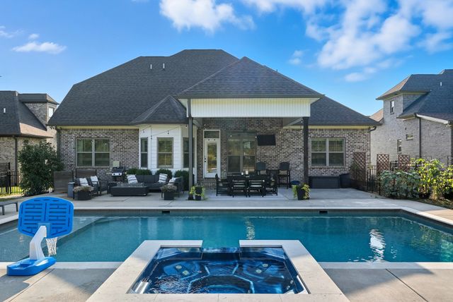 3025 Elkhorn Pl, Spring Hill, TN 37174