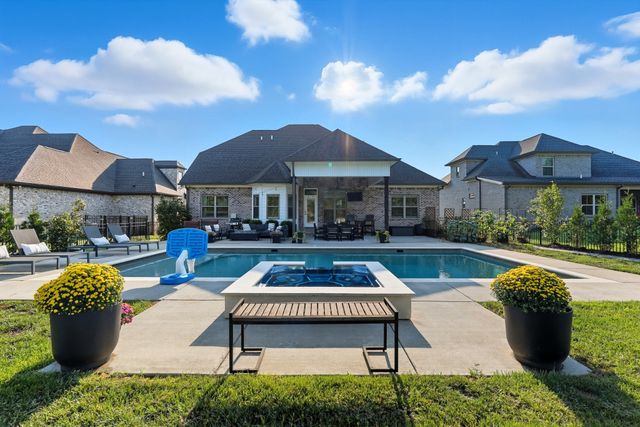 3025 Elkhorn Pl, Spring Hill, TN 37174