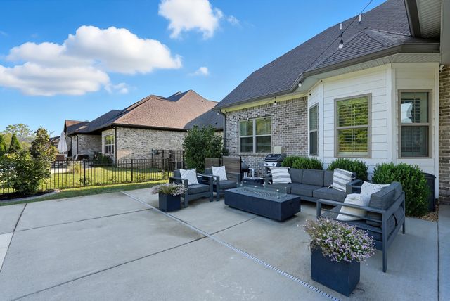 3025 Elkhorn Pl, Spring Hill, TN 37174