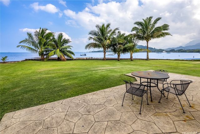 47-711 Kamehameha Highway 2, Kaneohe, HI 96744