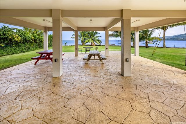 47-711 Kamehameha Highway 2, Kaneohe, HI 96744