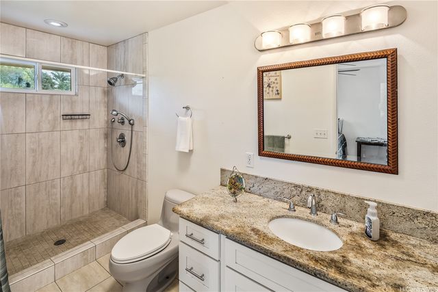 47-711 Kamehameha Highway 2, Kaneohe, HI 96744