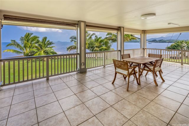 47-711 Kamehameha Highway 2, Kaneohe, HI 96744