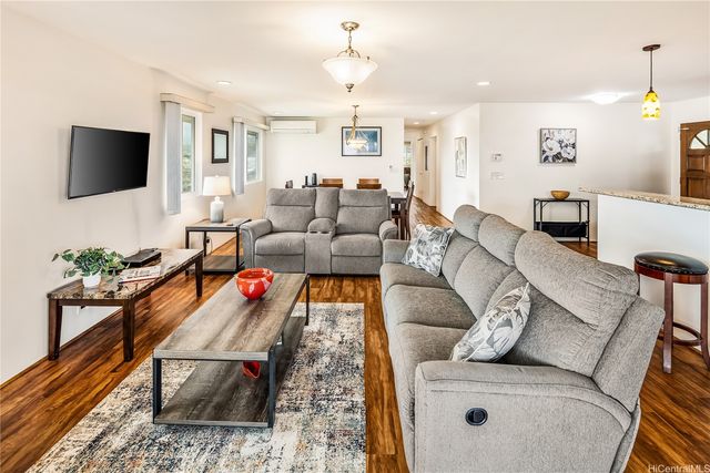 47-711 Kamehameha Highway 2, Kaneohe, HI 96744