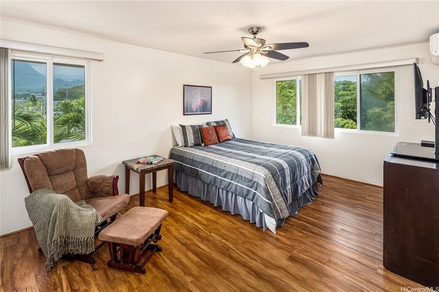 47-711 Kamehameha Highway 2, Kaneohe, HI 96744