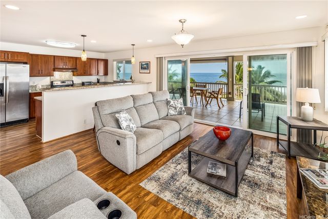 47-711 Kamehameha Highway 2, Kaneohe, HI 96744