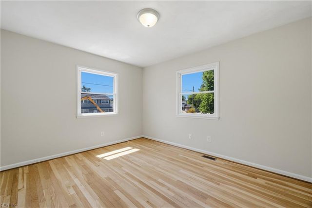 34 Southwind DR, Hampton, VA 23669