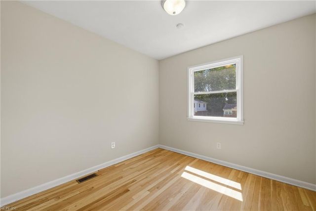 34 Southwind DR, Hampton, VA 23669