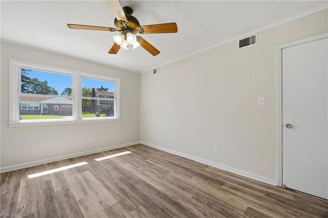 34 Southwind DR, Hampton, VA 23669