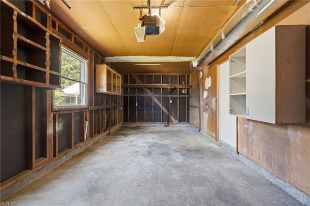34 Southwind DR, Hampton, VA 23669