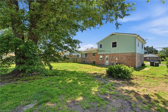 34 Southwind DR, Hampton, VA 23669
