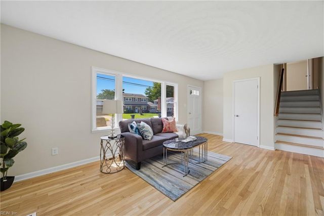 34 Southwind DR, Hampton, VA 23669