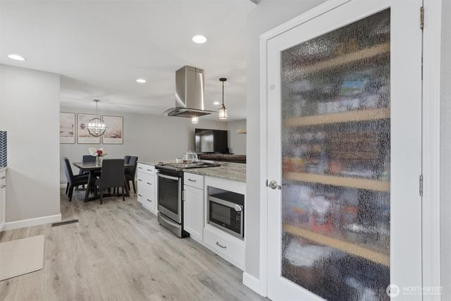 390 Cambrae Drive, Camano Island, WA 98282