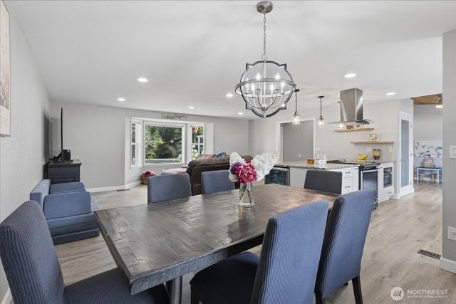 390 Cambrae Drive, Camano Island, WA 98282