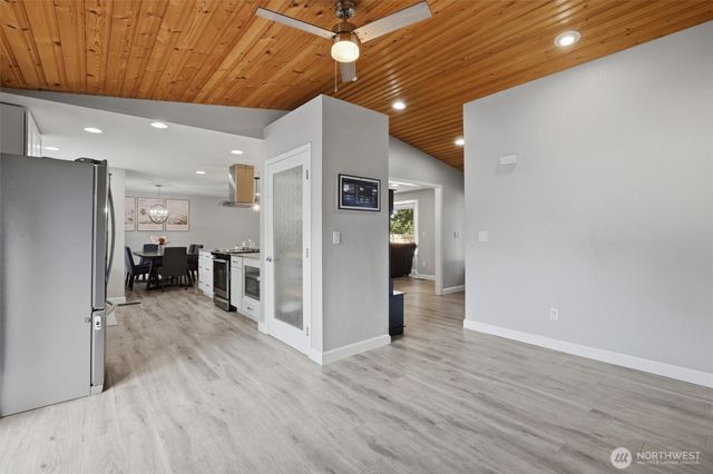 390 Cambrae Drive, Camano Island, WA 98282